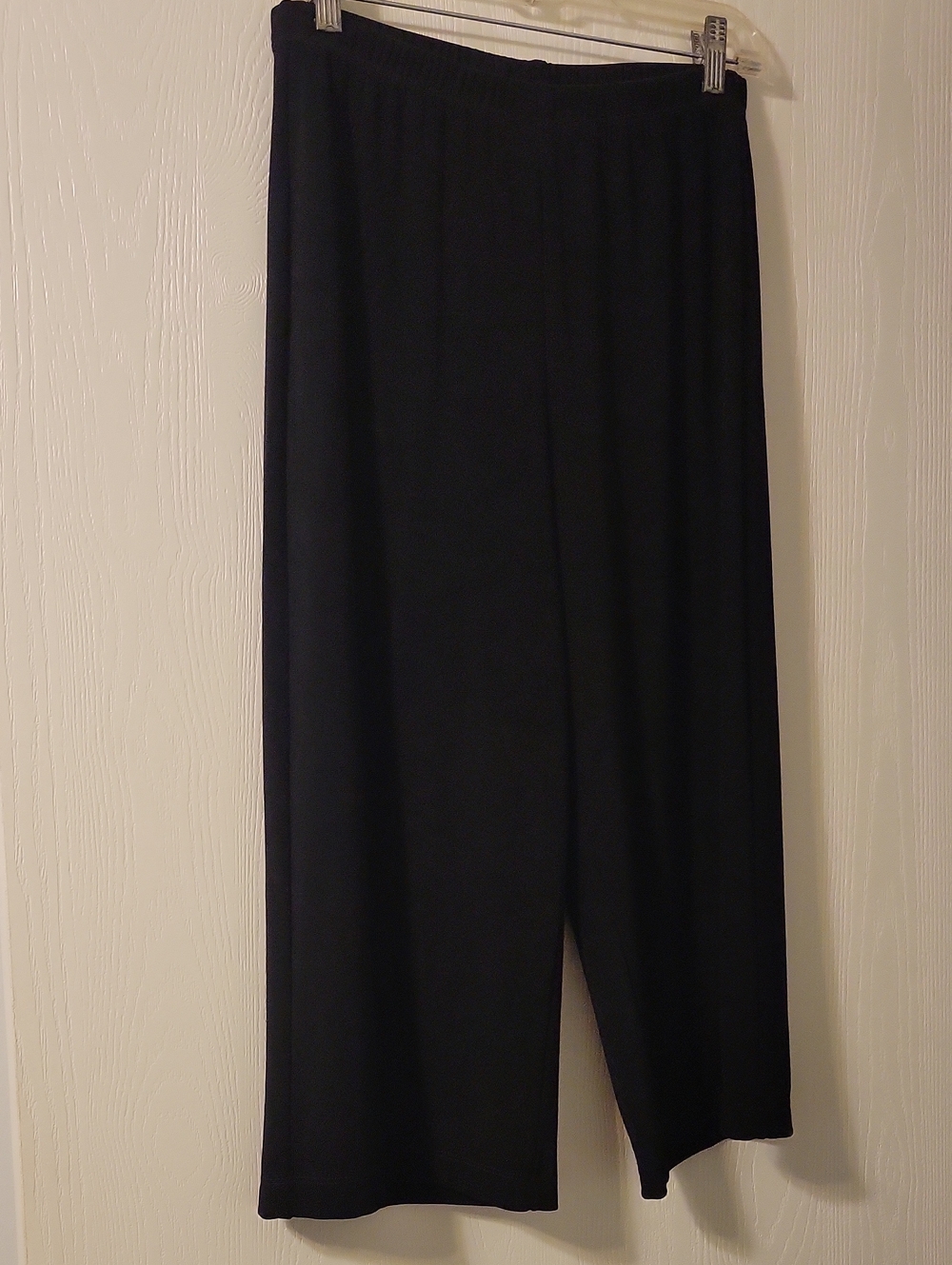 Chico's Black Wide-Leg Crop Pull-On Pants